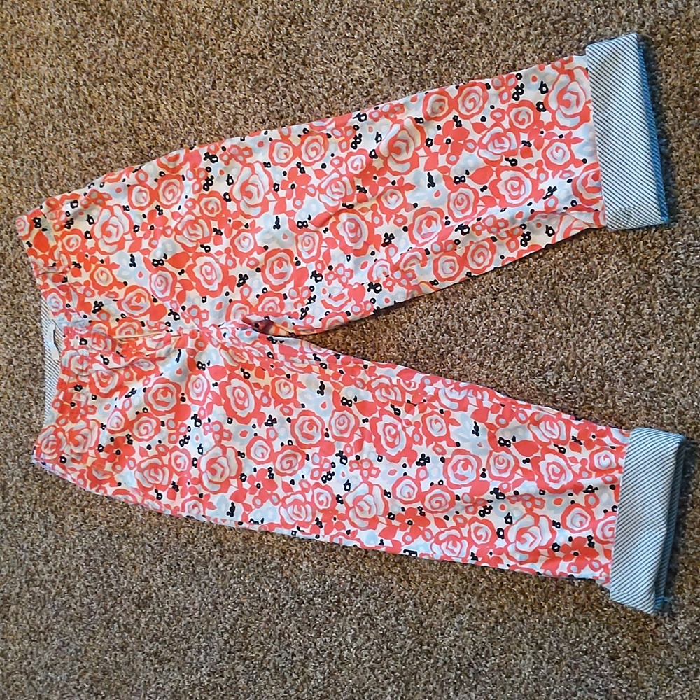Pink patterned capris - Picture 2 of 4